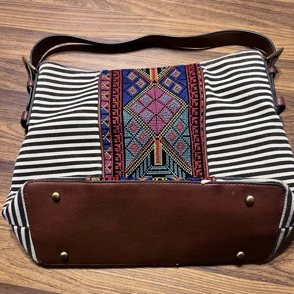 Aztec Embroidery Shoulder Bag Ember Hobo Bag Jen & Co.